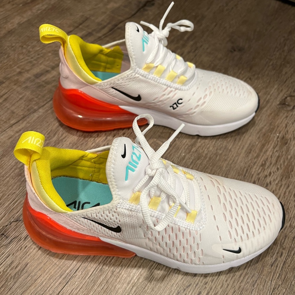 Women’s Nike air max 270s